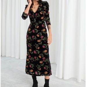 & Other Stories velvet flower print dress size 6